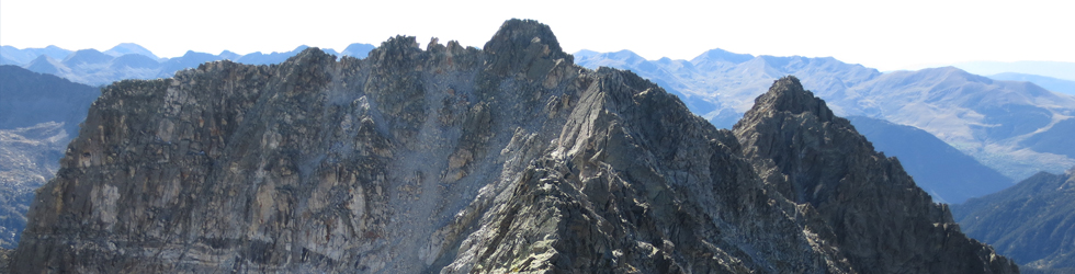 Besiberri Sur (3.024m) y Comaloforno (3.029m) por los lagos de Gémena