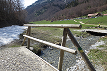 Cruzamos el río del barranco de Petrachema.