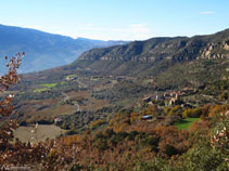 Bonitas vistas de Sant Cristòfol y Sant Miquel de la Vall.