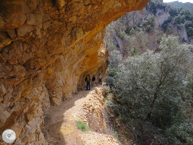 Desfiladero de Mont-rebei en la sierra del Montsec 1 