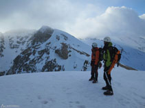 Desde la salida del corredor mirando hacia el pico de Cambre d´Aze (2.750m).