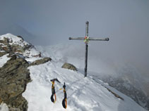 Pico de Cambre d´Aze (2.750m).