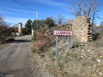 Inicio y parte alta del pueblo de Llordá.