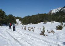 Avanzando por la pista.