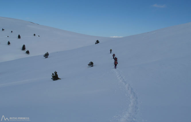 Gallina Pelada (2.317m) por Peguera 1 