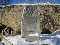 Monumento en memoria del cura Jean Ginoux.