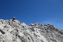 A pocos metros de la cima del Pedraforca.