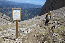 Empezando a bajar por la <i>tartera</i> del Pedraforca, conocida también como <i>tartera</i> de Saldes.