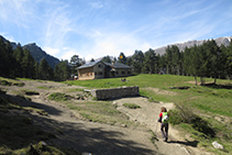 Llegando nuevamente al refugio Lluís Estasen.