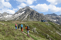 Llegando al refugio de Rulhe, que está situado justo a los pies del pico de Rulhe.