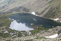 Vistas del Estanyol durante la bajada.