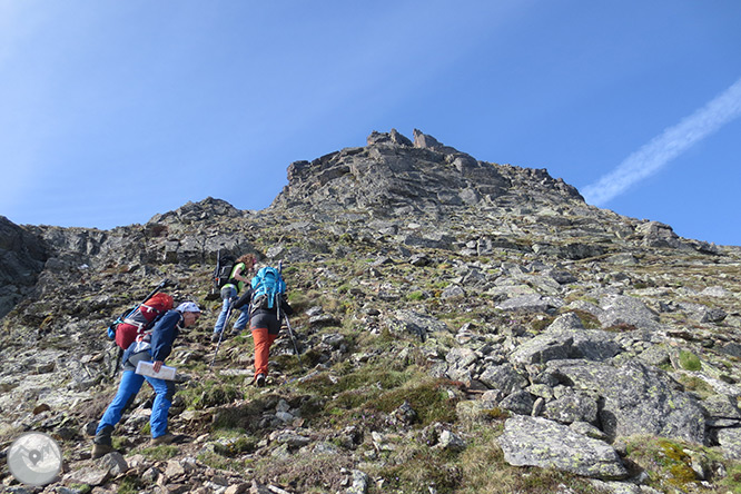 Pico de Rulhe (2.783m) desde el Pla de las Peyres  2 