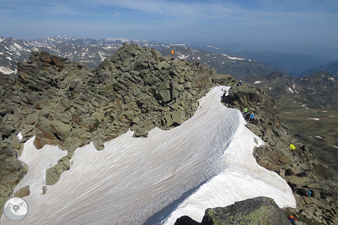 Pico de Rulhe (2.783m) desde el Pla de las Peyres  2 