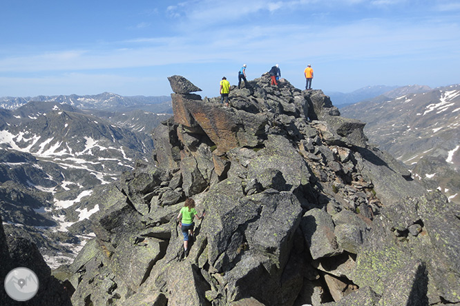 Pico de Rulhe (2.783m) desde el Pla de las Peyres  2 