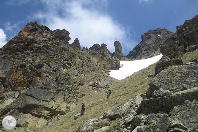 Pico de Rulhe (2.783m) desde el Pla de las Peyres  2 