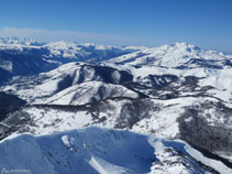 Pico de los Trois Seigneurs y pico de Saint-Barthélemy.