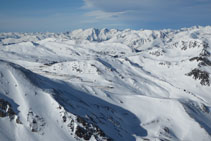 Vistas de las montañas de Andorra.