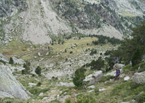 Ya vemos, ahora si, el fondo del valle de Monestero.