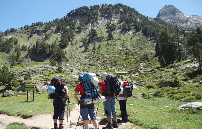 Maladeta Oriental (3.308m) y pico Abadías (3.271m) por la Renclusa 1 