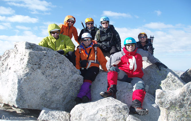 Maladeta Oriental (3.308m) y pico Abadías (3.271m) por la Renclusa 2 