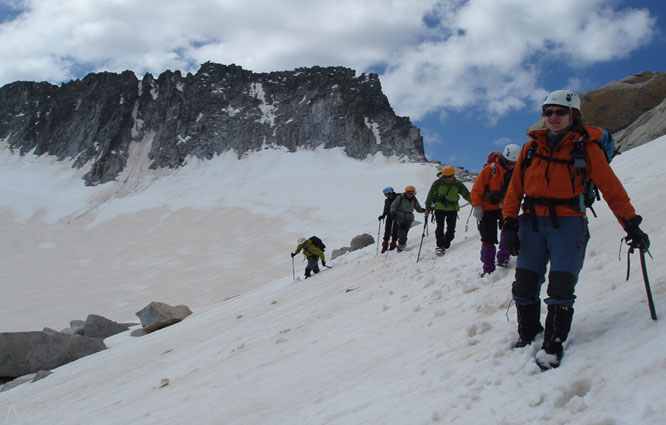 Maladeta Oriental (3.308m) y pico Abadías (3.271m) por la Renclusa 2 