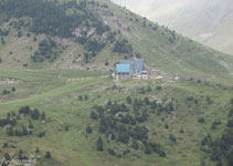 El lago artificial del Valle de Nuria.