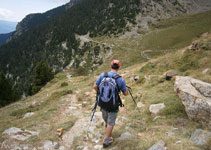 El Valle de Nuria se encuentra en un espacio privilegiado situado a 2.000m de altitud sobre el nivel del mar y está rodeado de montañas que superan los 2.800m: Puigmal, Segre, Finestrelles, Noufonts, Noucreus,...