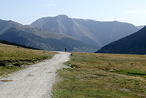 Tuc de Barlonguèra (2.802m) desde el Pla de Beret.