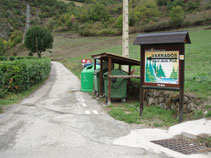 En el Pont d´Arròs tomamos la pista que nos ha de llevar hasta el Plan des Artiguetes.