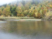 Lago de Varradós.