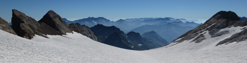 Del Gran Vignemale (3.298m) al Montferrat (3.219m) desde Ossoue